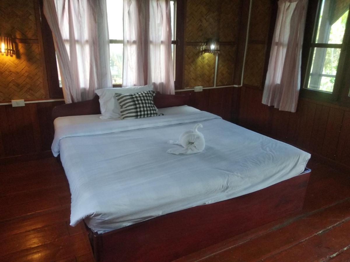Sainamhai Resort Ban Namsanam Екстер'єр фото